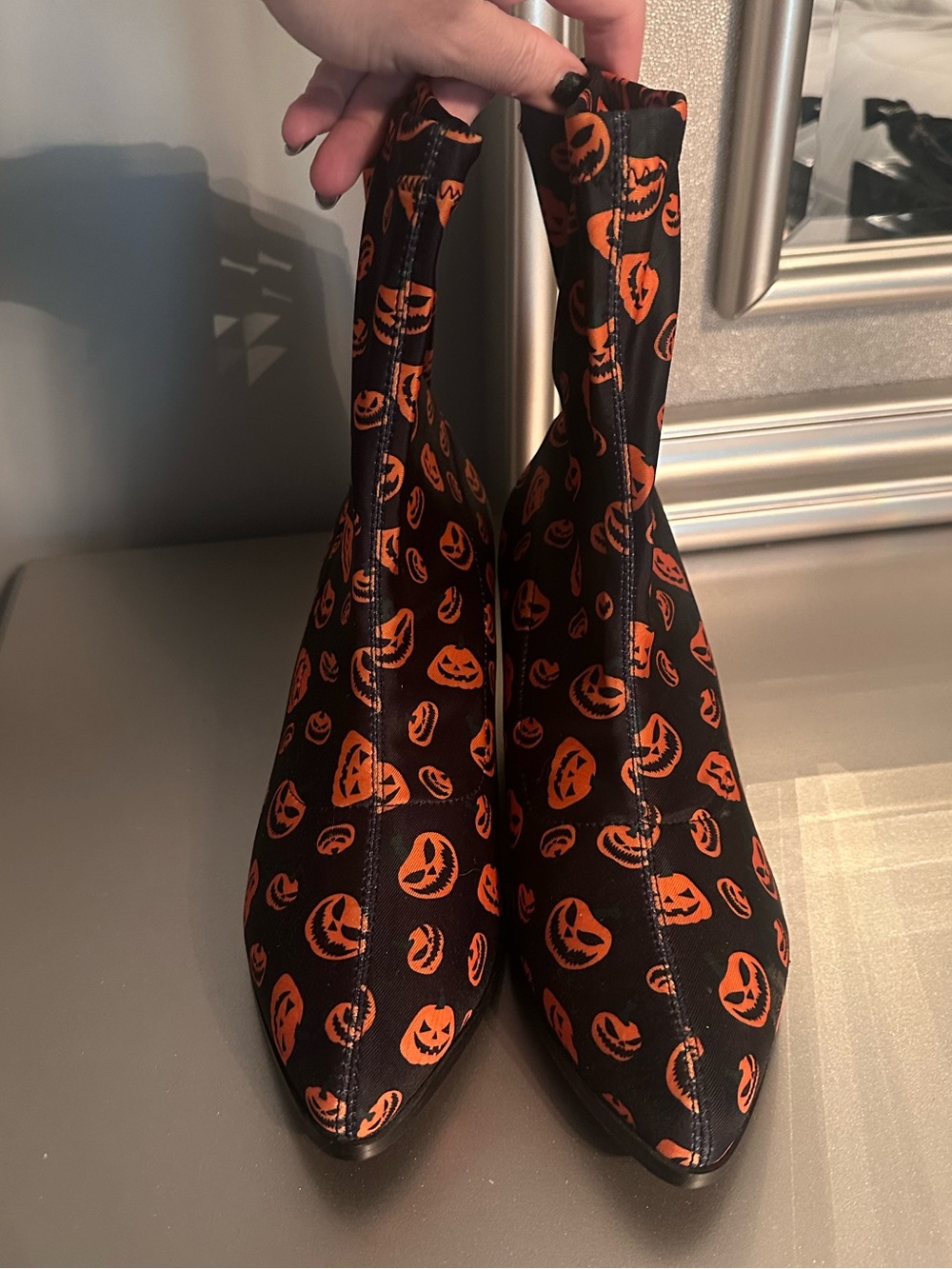 YRU Halloween Jack o Lantern Boots-NEW - Picture 6 of 9